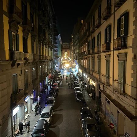 La Dimora Dei Borbone Apartamento Nápoles Exterior foto