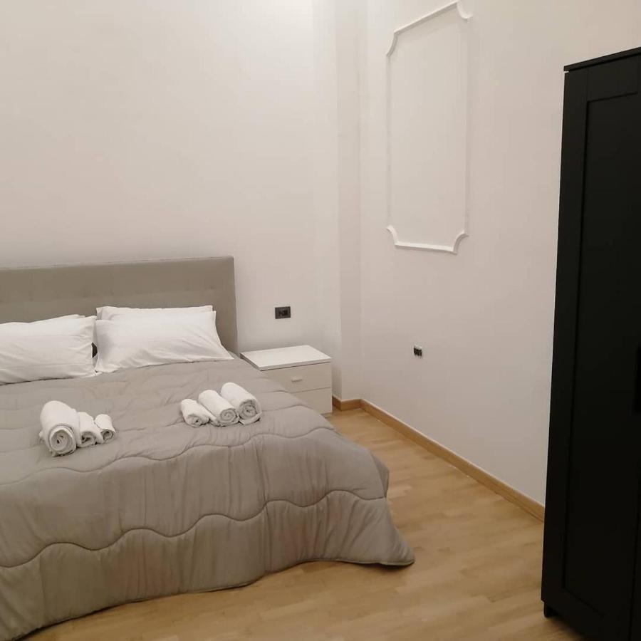 La Dimora Dei Borbone Apartamento Nápoles Exterior foto