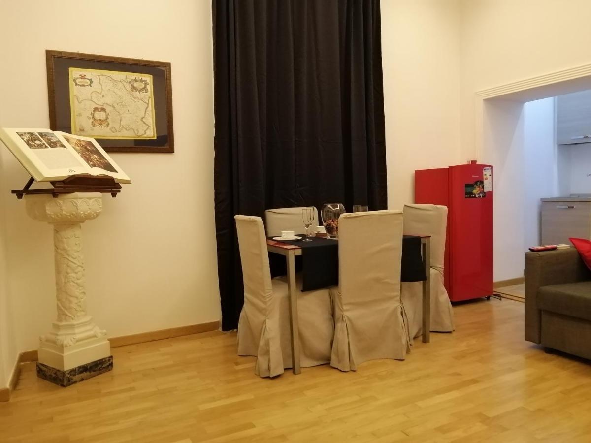 La Dimora Dei Borbone Apartamento Nápoles Exterior foto