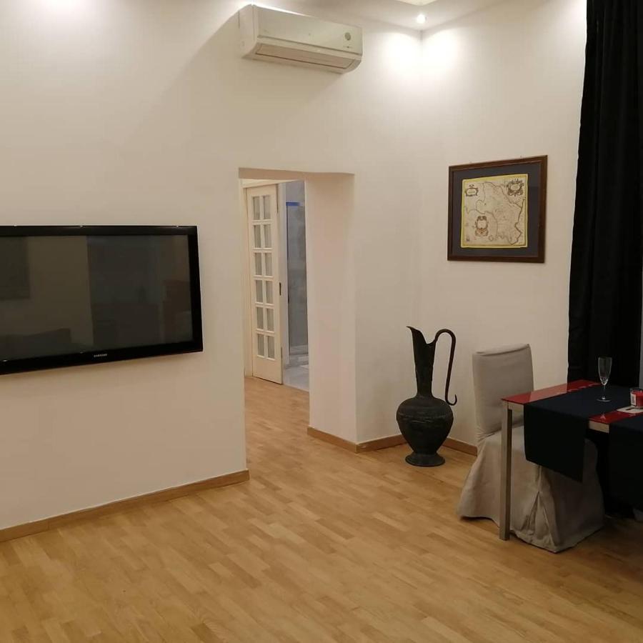 La Dimora Dei Borbone Apartamento Nápoles Exterior foto