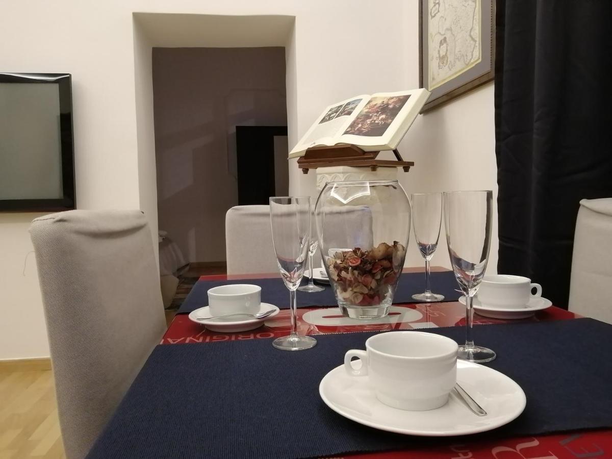 La Dimora Dei Borbone Apartamento Nápoles Exterior foto