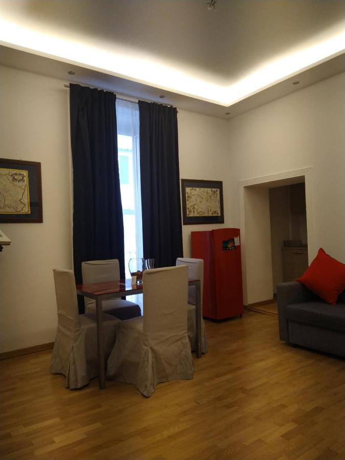 La Dimora Dei Borbone Apartamento Nápoles Exterior foto