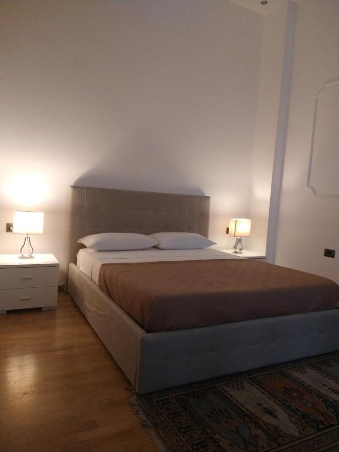 La Dimora Dei Borbone Apartamento Nápoles Exterior foto