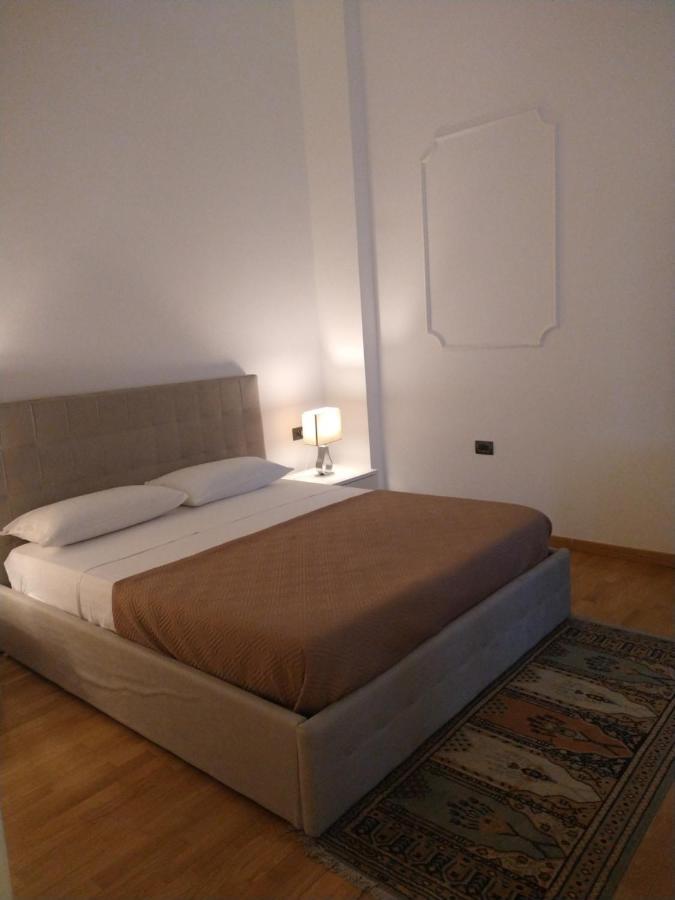 La Dimora Dei Borbone Apartamento Nápoles Exterior foto